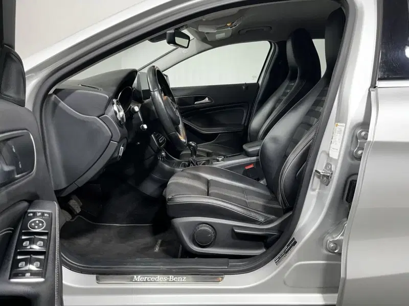 Mercedes-Benz GLA SUV usata a Sondrio (10)