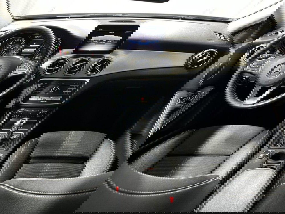 Mercedes-Benz GLA SUV usata a Sondrio (12)