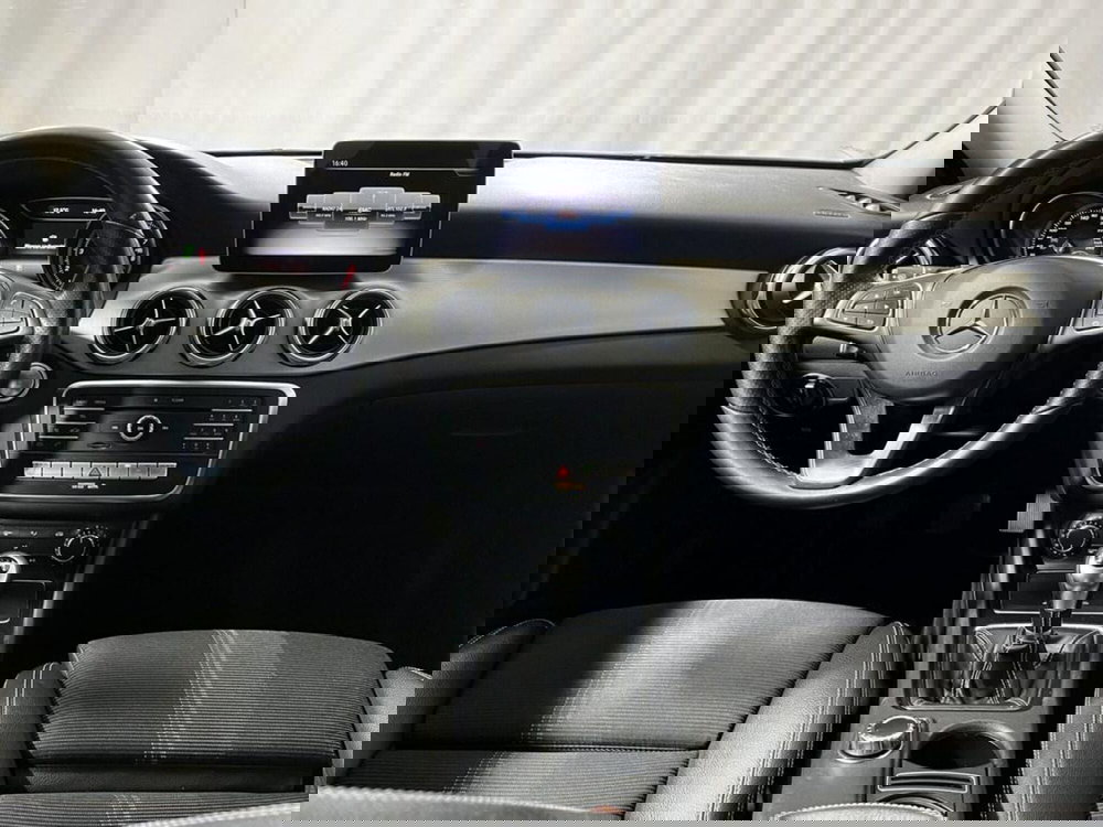 Mercedes-Benz GLA SUV usata a Sondrio (14)