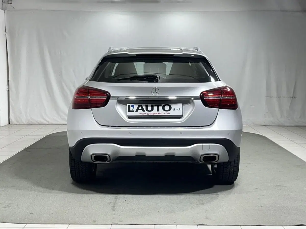 Mercedes-Benz GLA SUV usata a Sondrio (4)