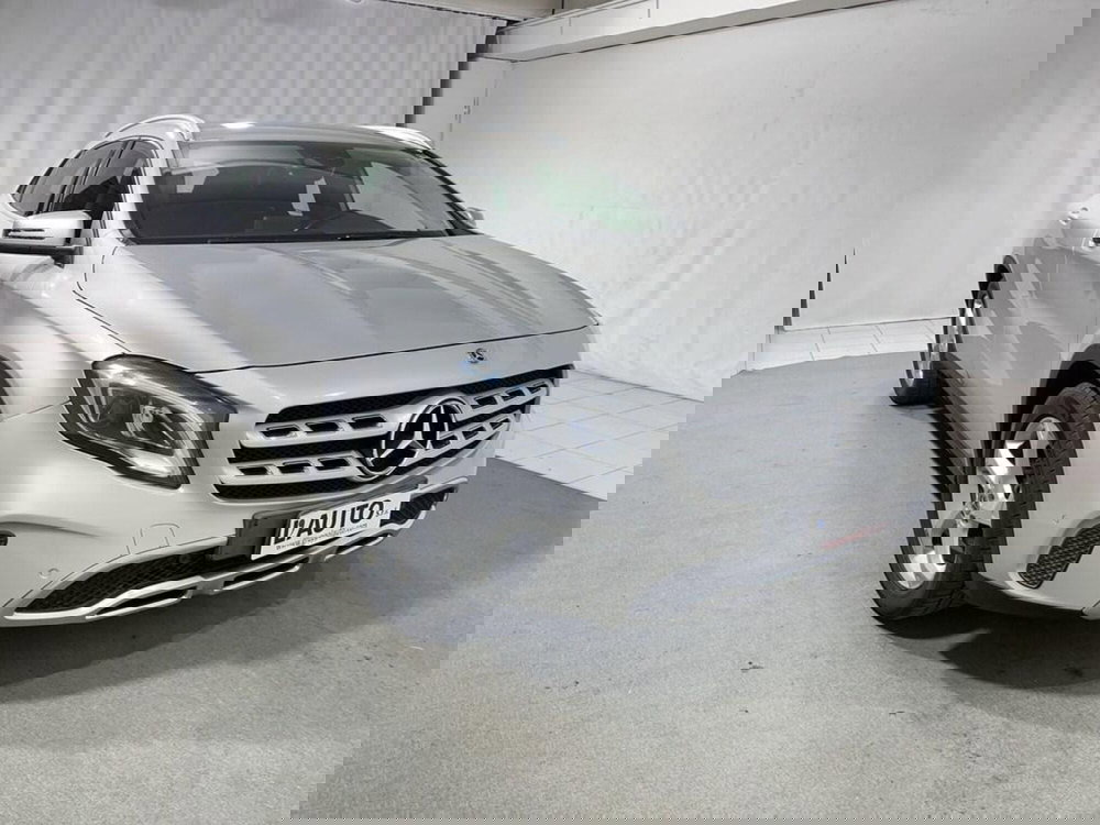 Mercedes-Benz GLA SUV usata a Sondrio (7)