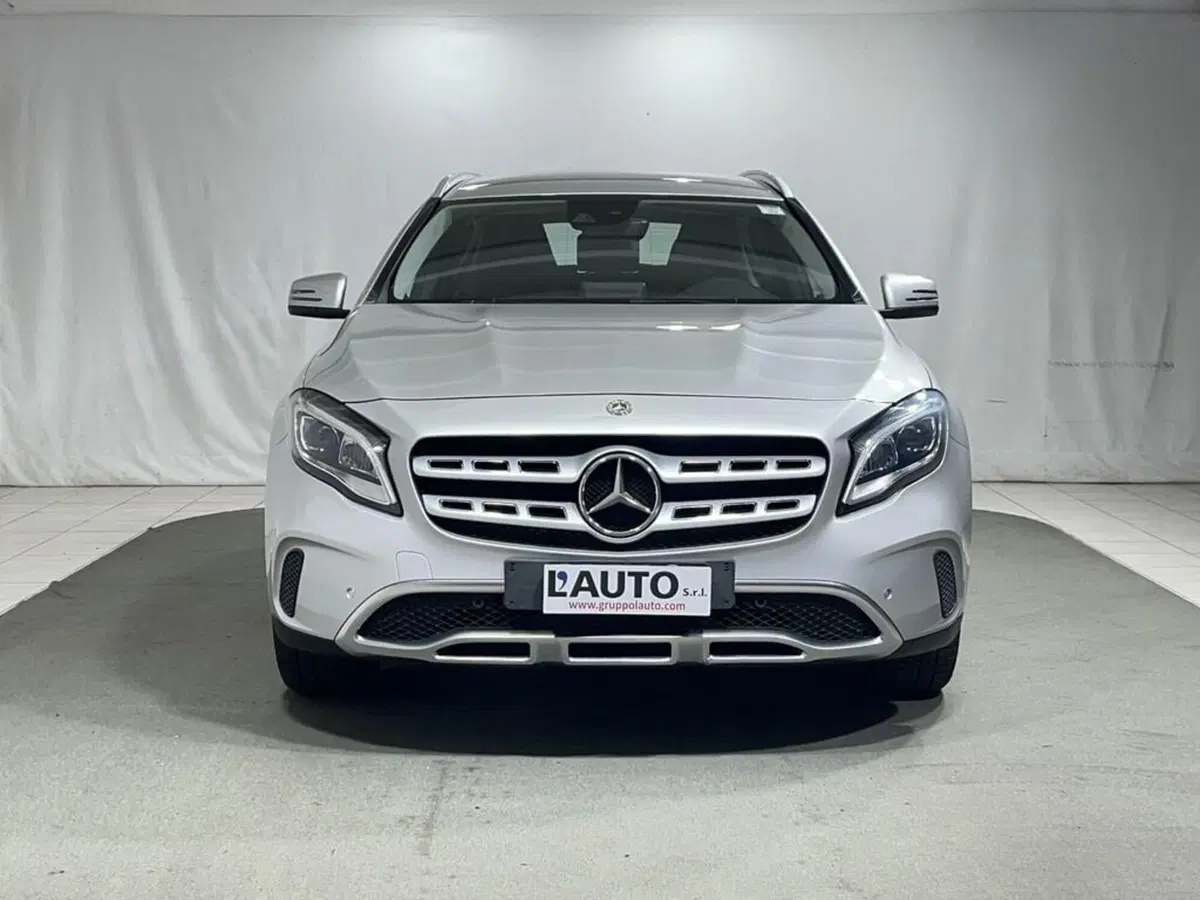 Mercedes-Benz GLA SUV usata a Sondrio (8)