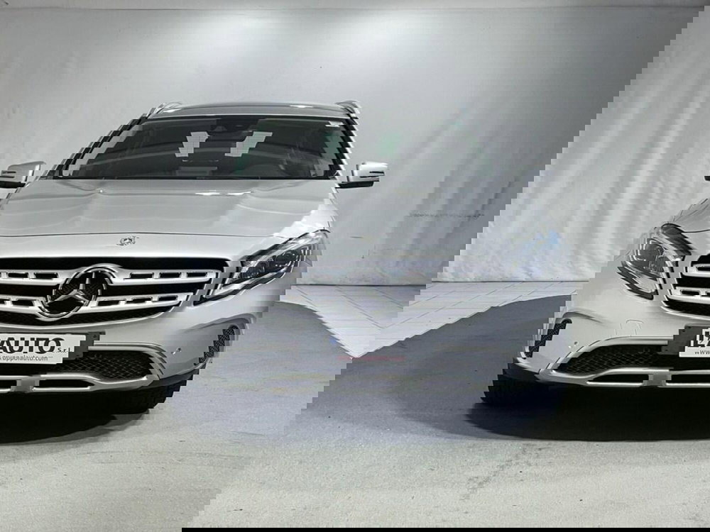 Mercedes-Benz GLA SUV usata a Sondrio (8)