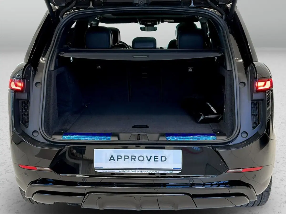 Land Rover Range Rover Sport nuova a Varese (11)