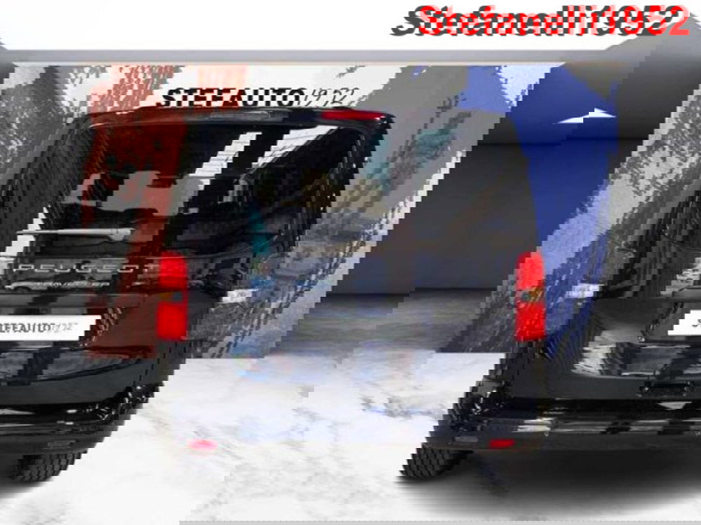 Peugeot Traveller nuova a Bologna (6)