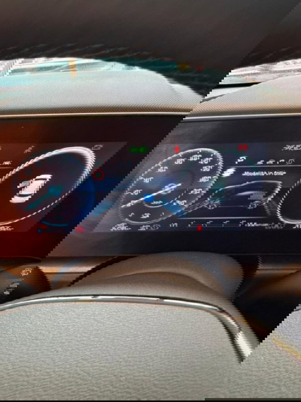 Kia e-Niro usata a Sassari (8)