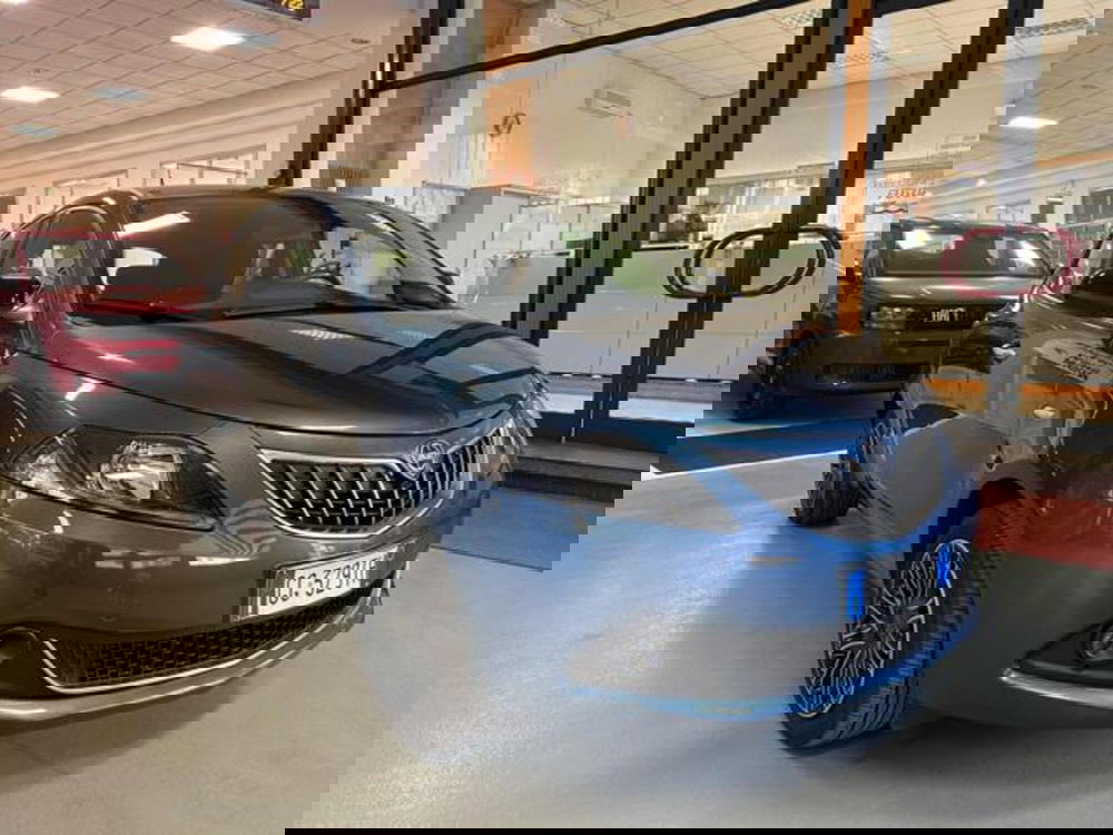 Lancia Ypsilon usata a Vercelli