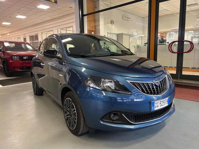 Lancia Ypsilon 1.0 FireFly 5 porte S&amp;S Hybrid Ecochic Gold del 2021 usata a Vercelli