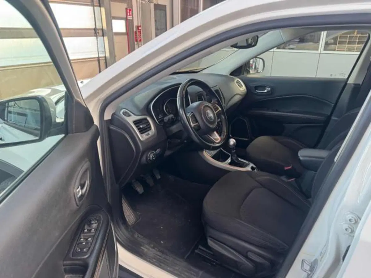 Jeep Compass usata a Vercelli (11)