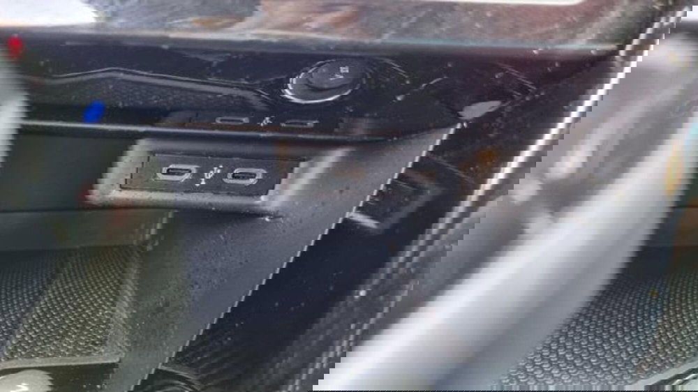 Volkswagen T-Roc usata a Savona (12)