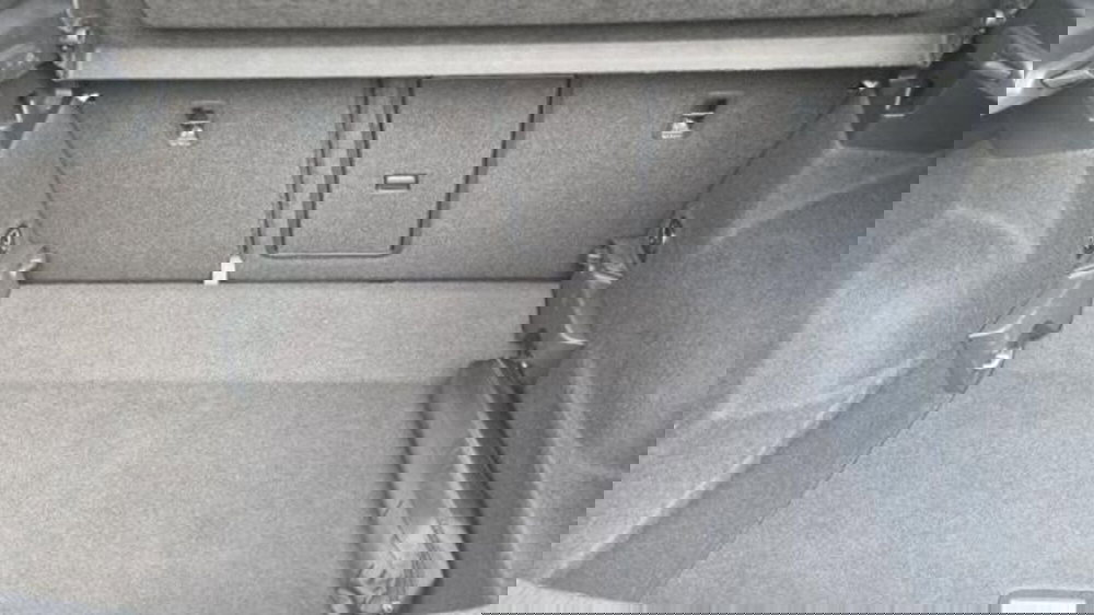 Volkswagen T-Roc usata a Savona (19)