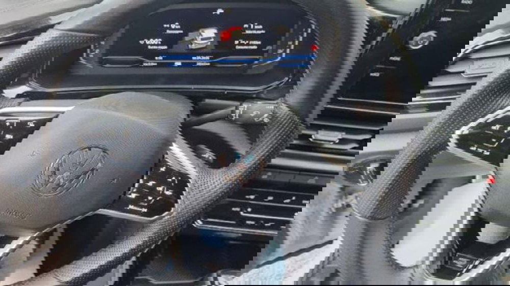 Volkswagen T-Roc usata a Savona (8)