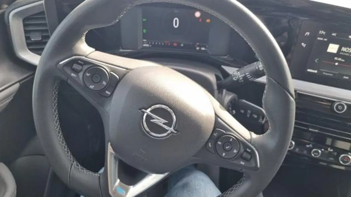 Opel Mokka usata a Savona (12)