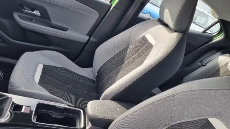 Opel Mokka usata a Savona (15)