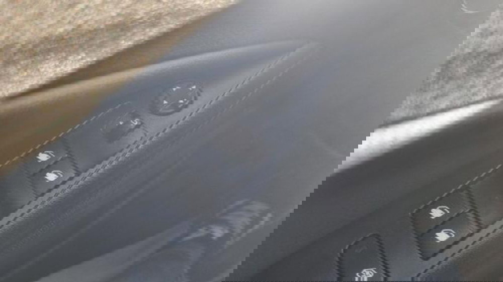 Opel Crossland usata a Savona (13)