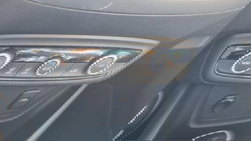 Opel Crossland usata a Savona (8)