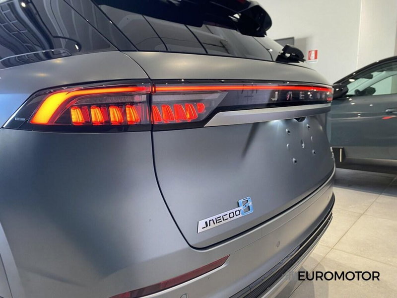 Jaecoo Jaecoo 8 SHS-P nuova a Bari (11)