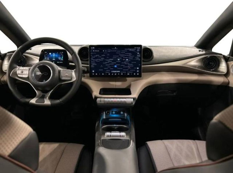 Byd Dolphin nuova a Bologna (8)