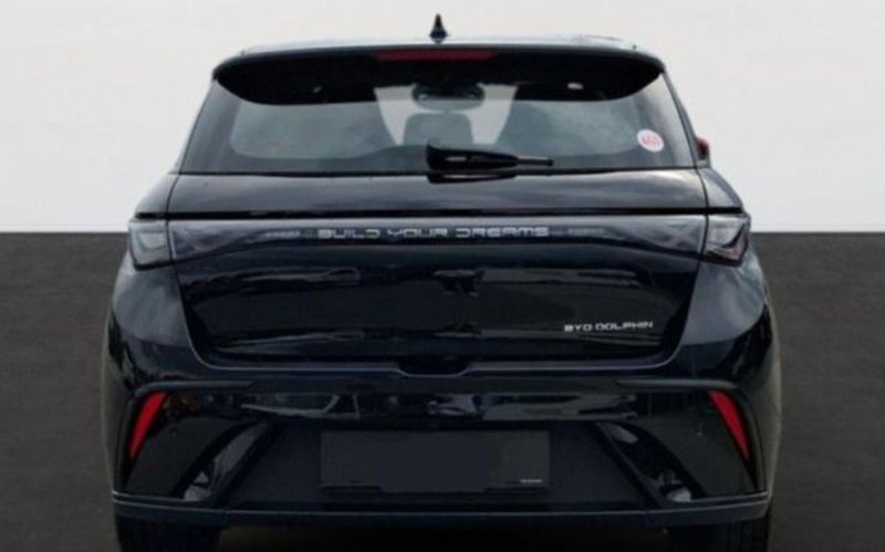 Byd Dolphin nuova a Bologna (2)