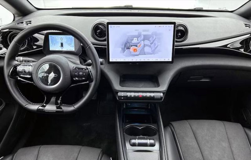 Byd Dolphin nuova a Bologna (9)