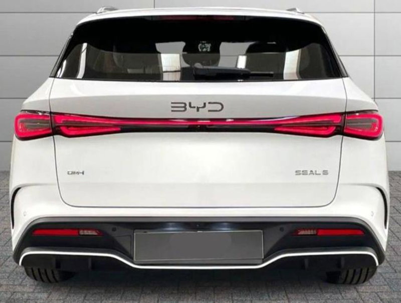 Byd Seal nuova a Bologna (5)