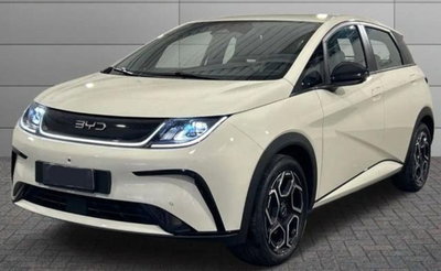 Byd Dolphin 60,48 kWh Design nuova a Castenaso