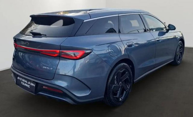 Byd Seal nuova a Bologna (3)