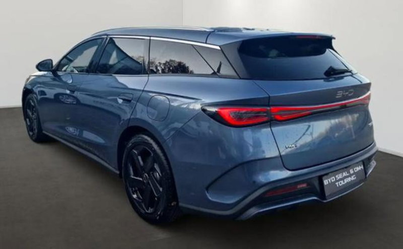 Byd Seal nuova a Bologna (4)