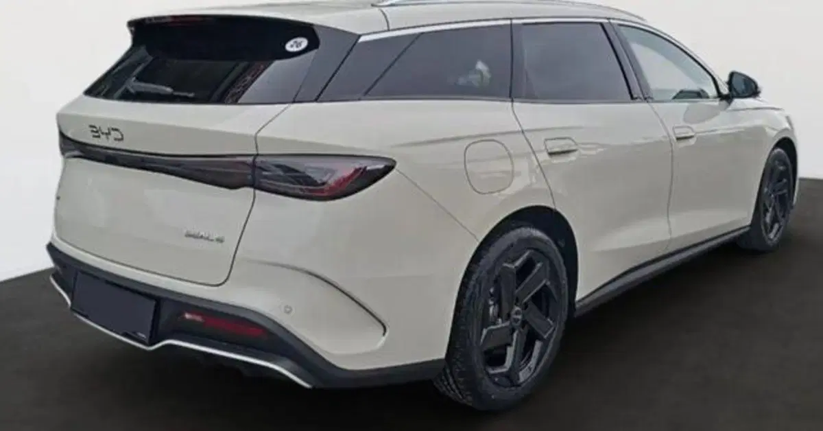 Byd Seal 6 DM-i Station Wagon nuova a Bologna (6)