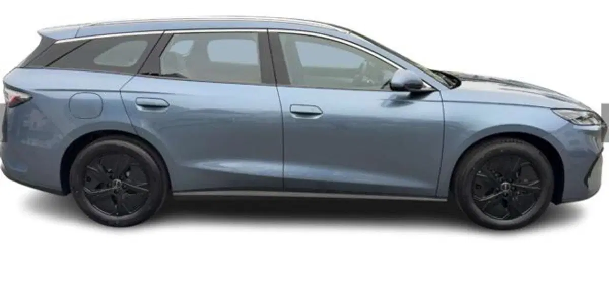Byd Seal 6 DM-i Station Wagon nuova a Bologna (9)