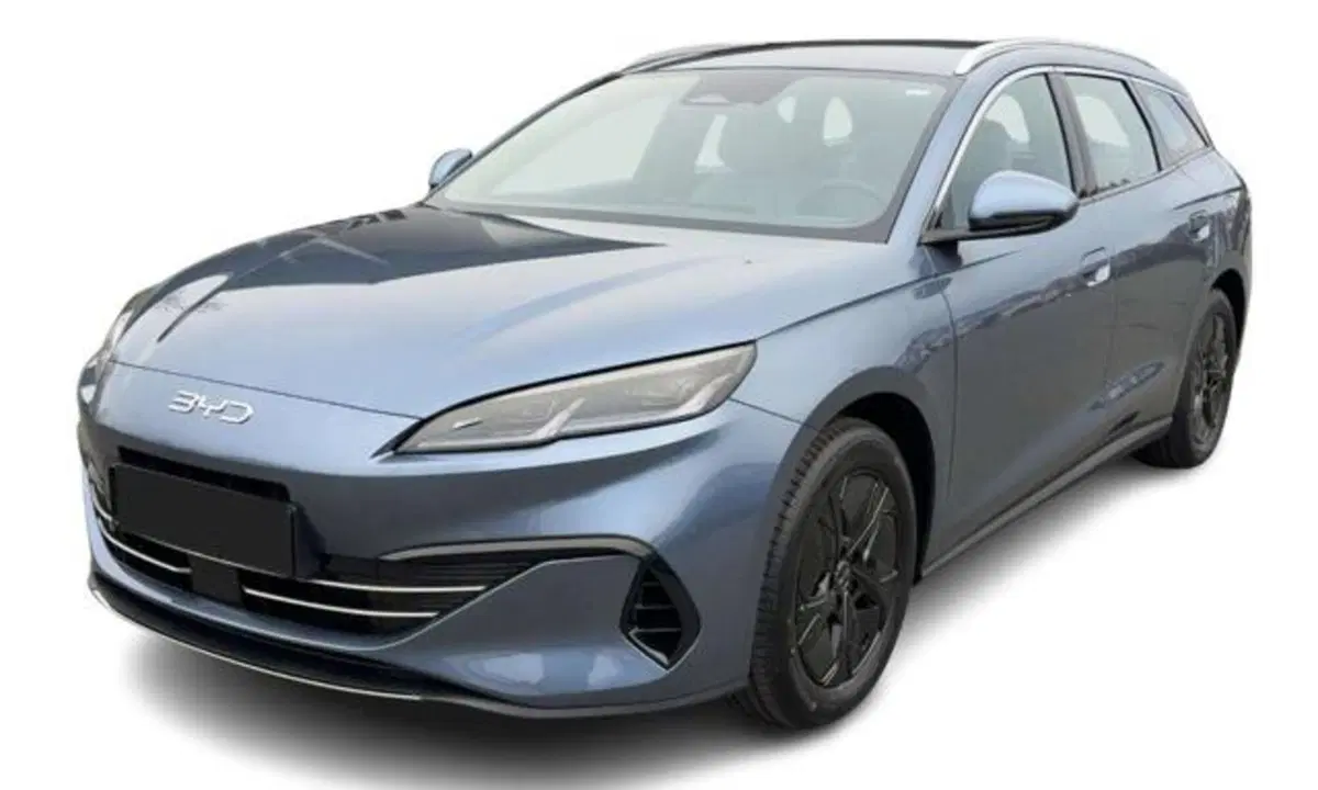 Byd Seal 6 DM-i Station Wagon nuova a Bologna (8)