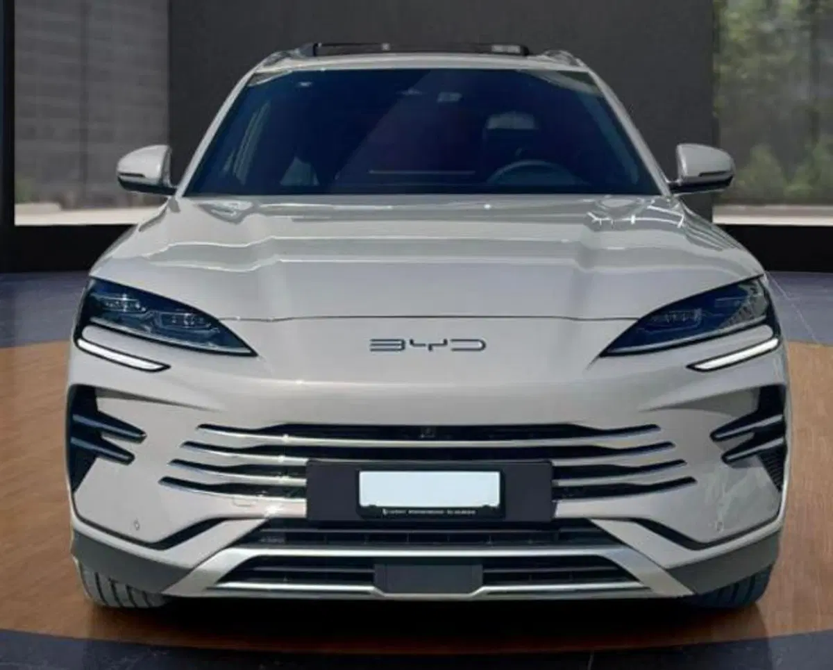 Byd Seal U nuova a Bologna (7)
