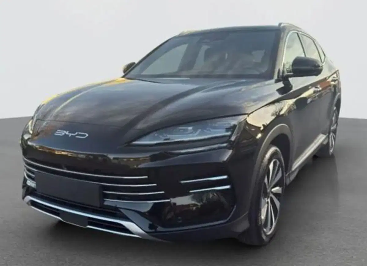 Byd Seal U nuova a Bologna (2)