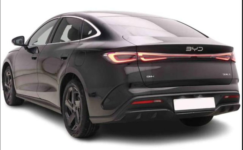 Byd Seal nuova a Bologna (3)