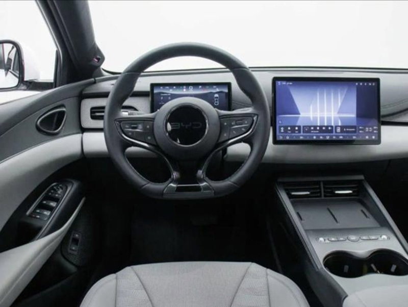 Byd Seal nuova a Bologna (10)