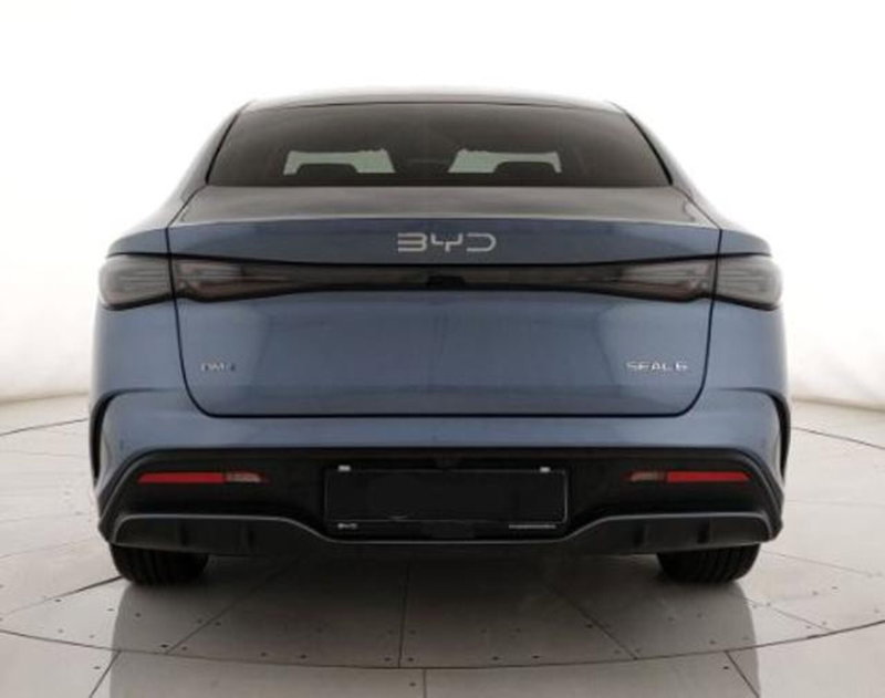 Byd Seal nuova a Bologna (6)