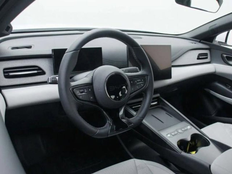 Byd Seal nuova a Bologna (8)