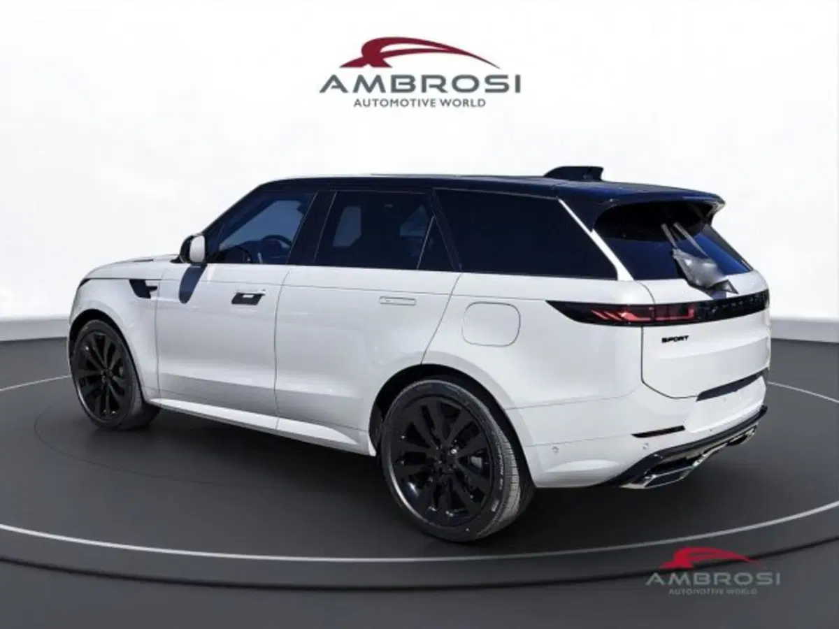 Land Rover Range Rover Sport nuova a Perugia (4)