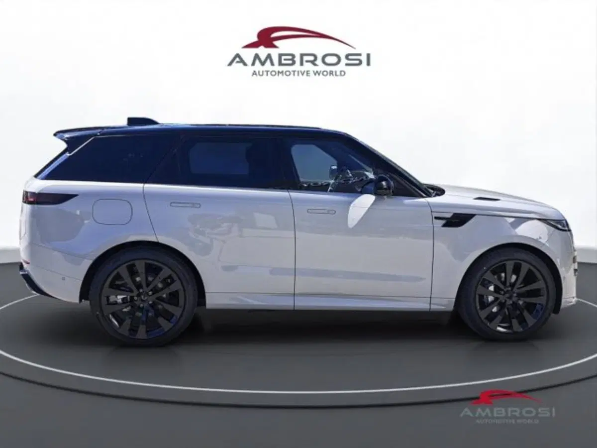 Land Rover Range Rover Sport nuova a Perugia (5)