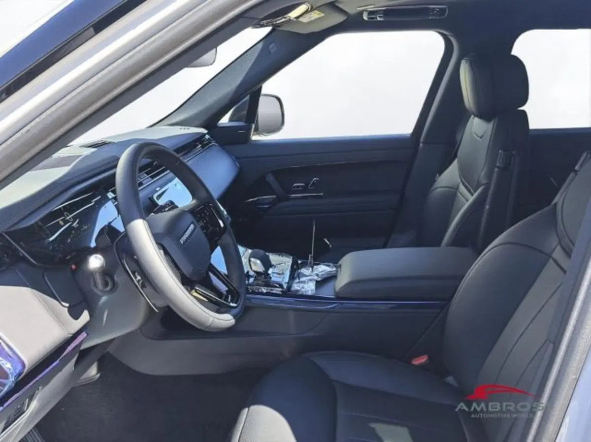 Land Rover Range Rover Sport nuova a Perugia (9)