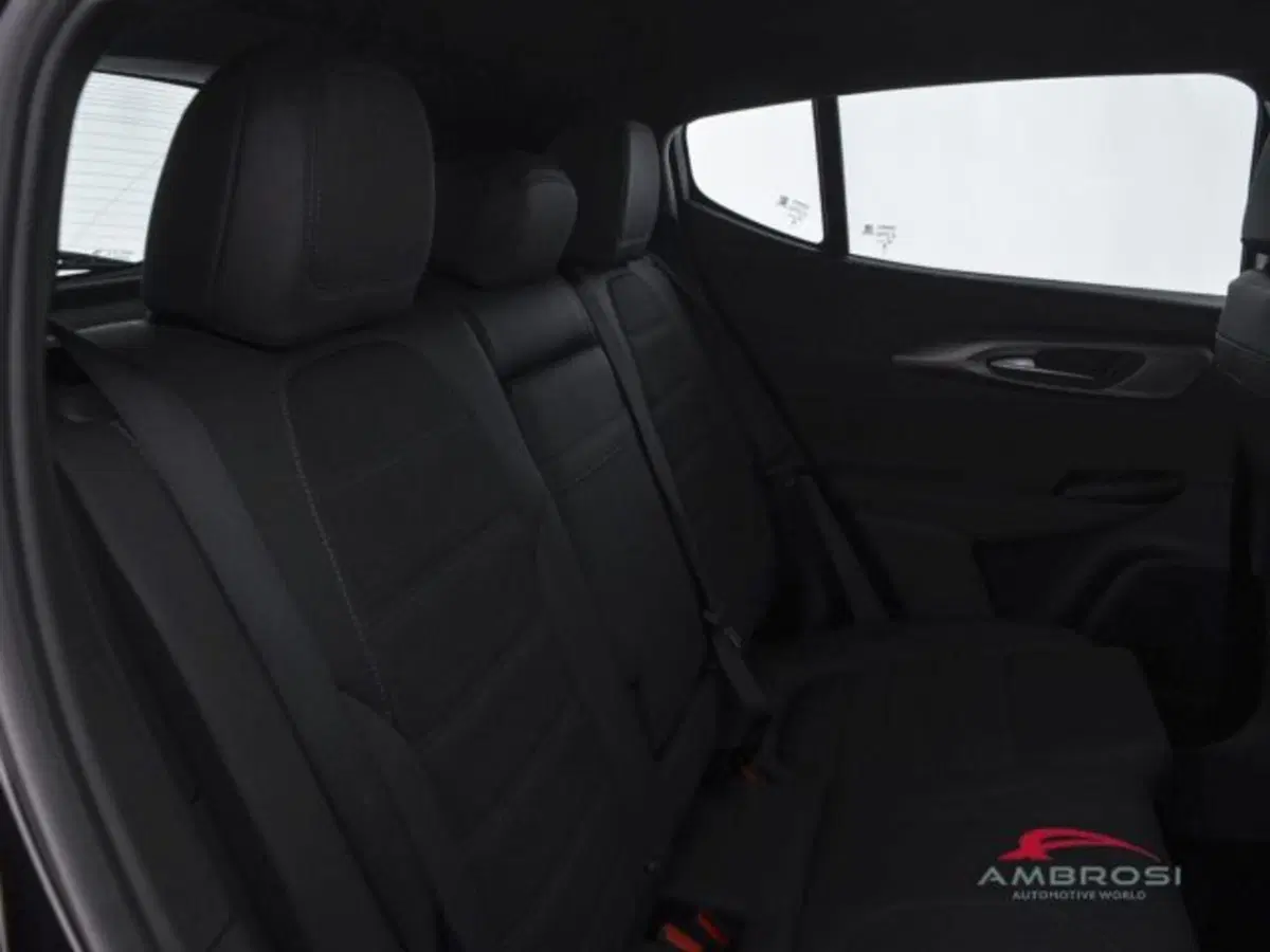 Alfa Romeo Tonale nuova a Perugia (11)