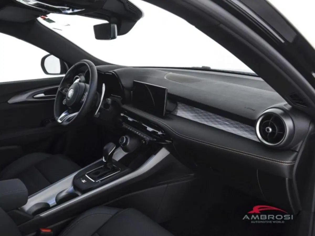 Alfa Romeo Tonale nuova a Perugia (12)