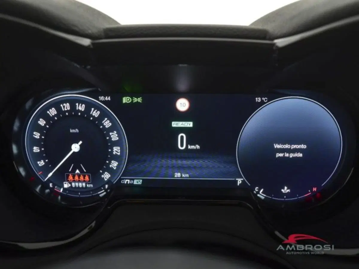 Alfa Romeo Tonale nuova a Perugia (13)