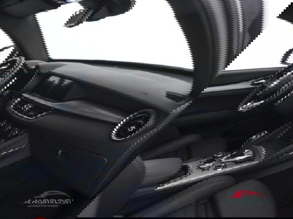 Alfa Romeo Stelvio usata a Perugia (12)