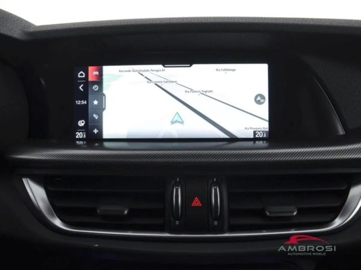 Alfa Romeo Stelvio usata a Perugia (15)