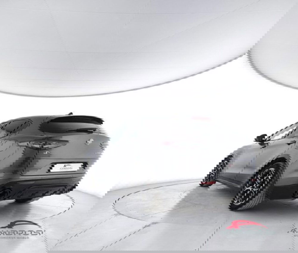 Alfa Romeo Stelvio usata a Perugia (4)