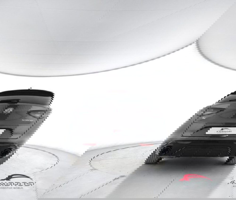 Alfa Romeo Stelvio usata a Perugia (6)