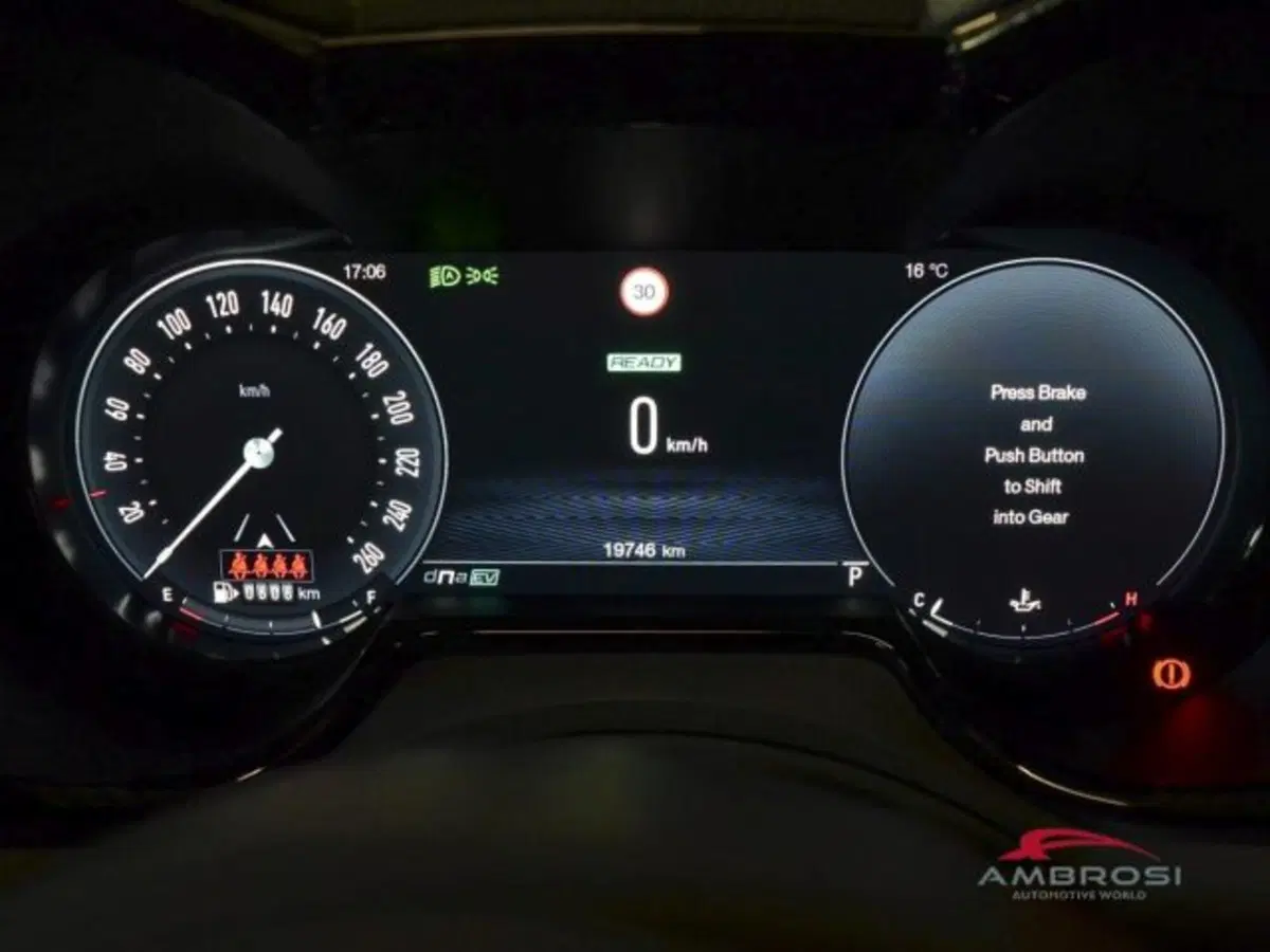 Alfa Romeo Tonale usata a Perugia (13)