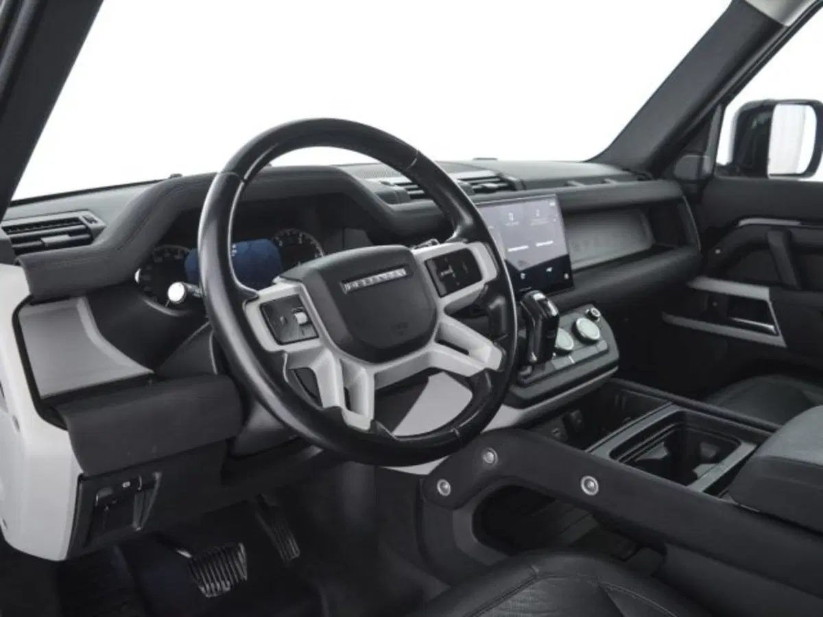 Land Rover Defender usata a Perugia (13)