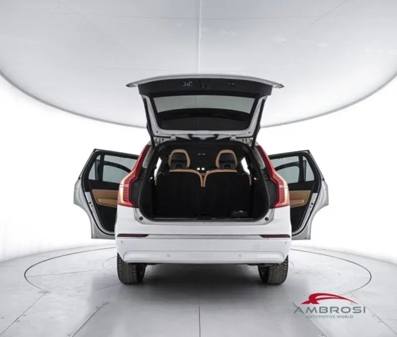 Volvo XC90 usata a Perugia (7)